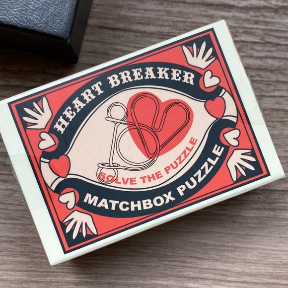 The museum Company twisted nail Heart Breaker brain teaser puzzles - Picture 10 of 16